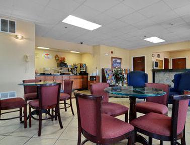 Super 8 Conyers Hotel Екстериор снимка